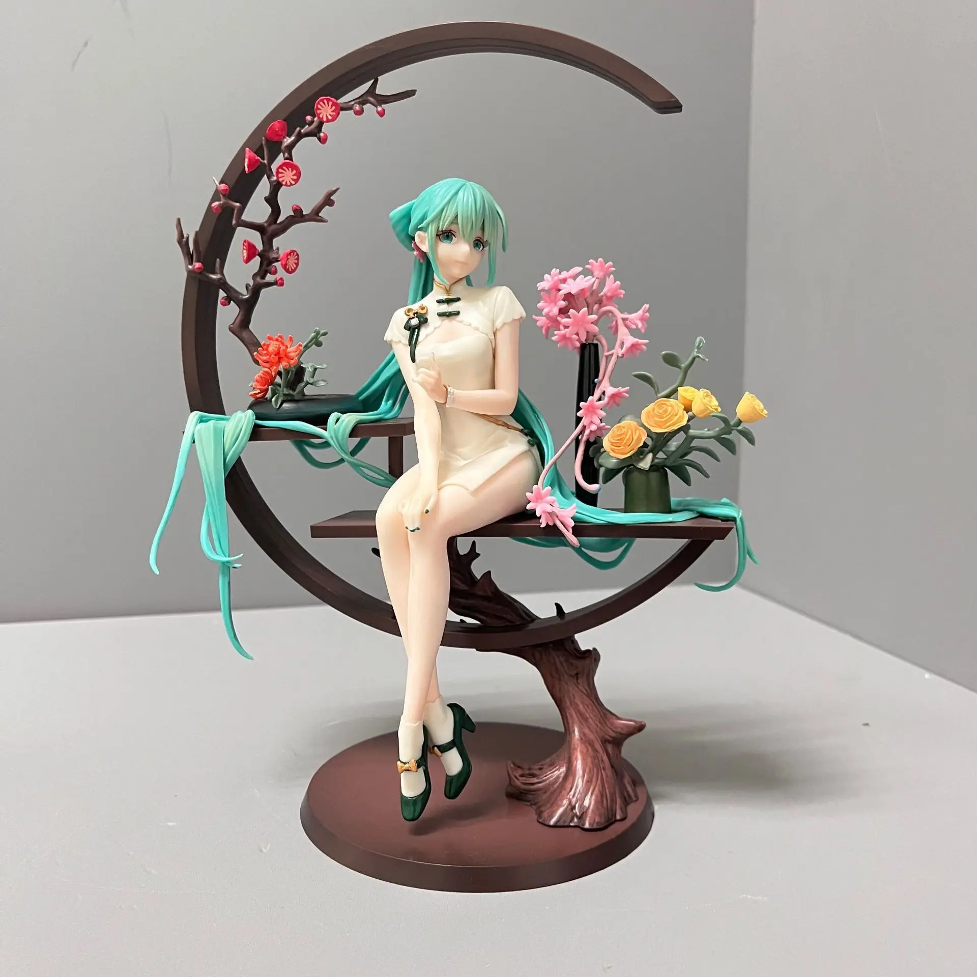 S1785d89cb7264aa393b221cca9d6ab35c - Hatsune Miku Figure