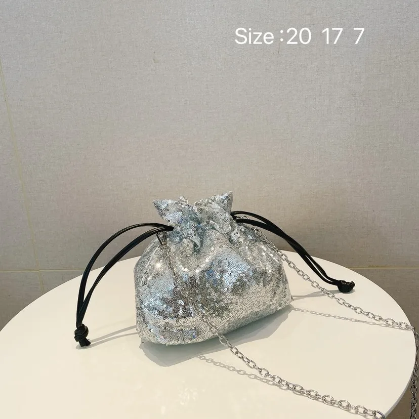 2024 New Korean Style Colorful Sequins Chain Bucket Bag for Women Fashionable and Fresh Single Shoulder Crossbody Bag new women shoulder handbags shell bag chain cute sequins small bag phone money pouch zipper crossbody bags for women bolsa