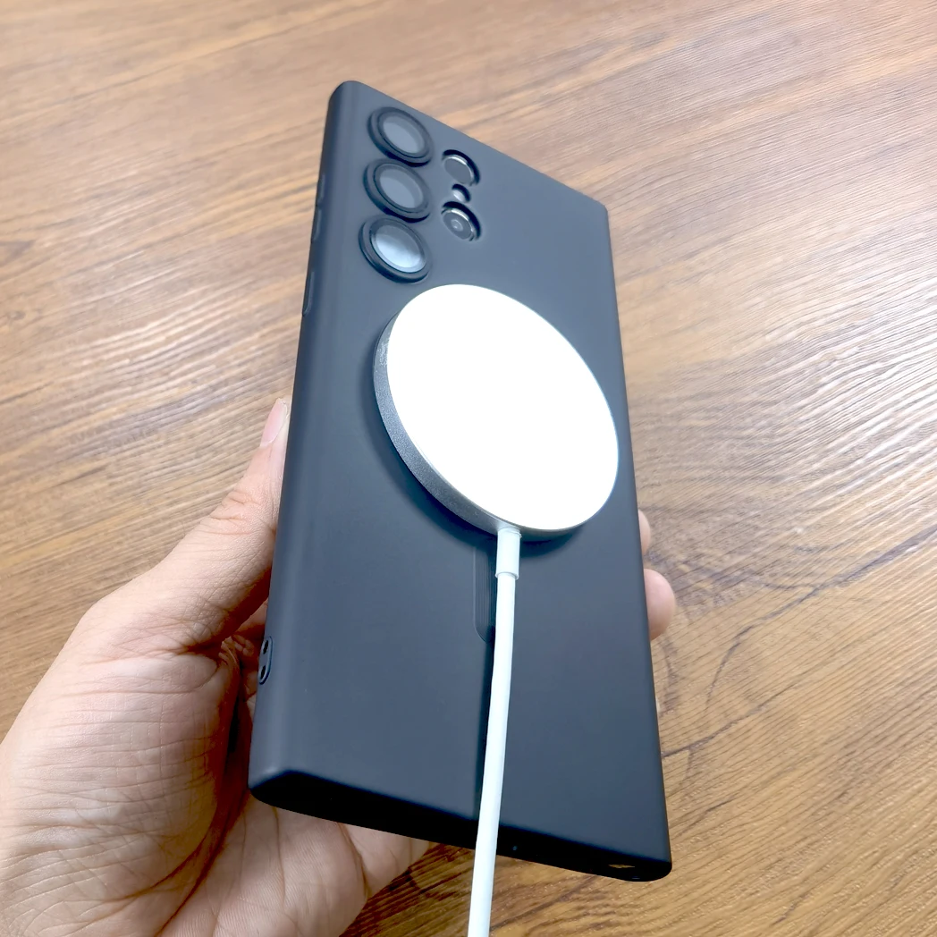 Custodia morbida in silicone Samsung Galaxy S24 S23 S22 S21 Ultra Plus S 24 23 22 21 5G per Magsafe Carica wireless Coperture complete_voghion.com