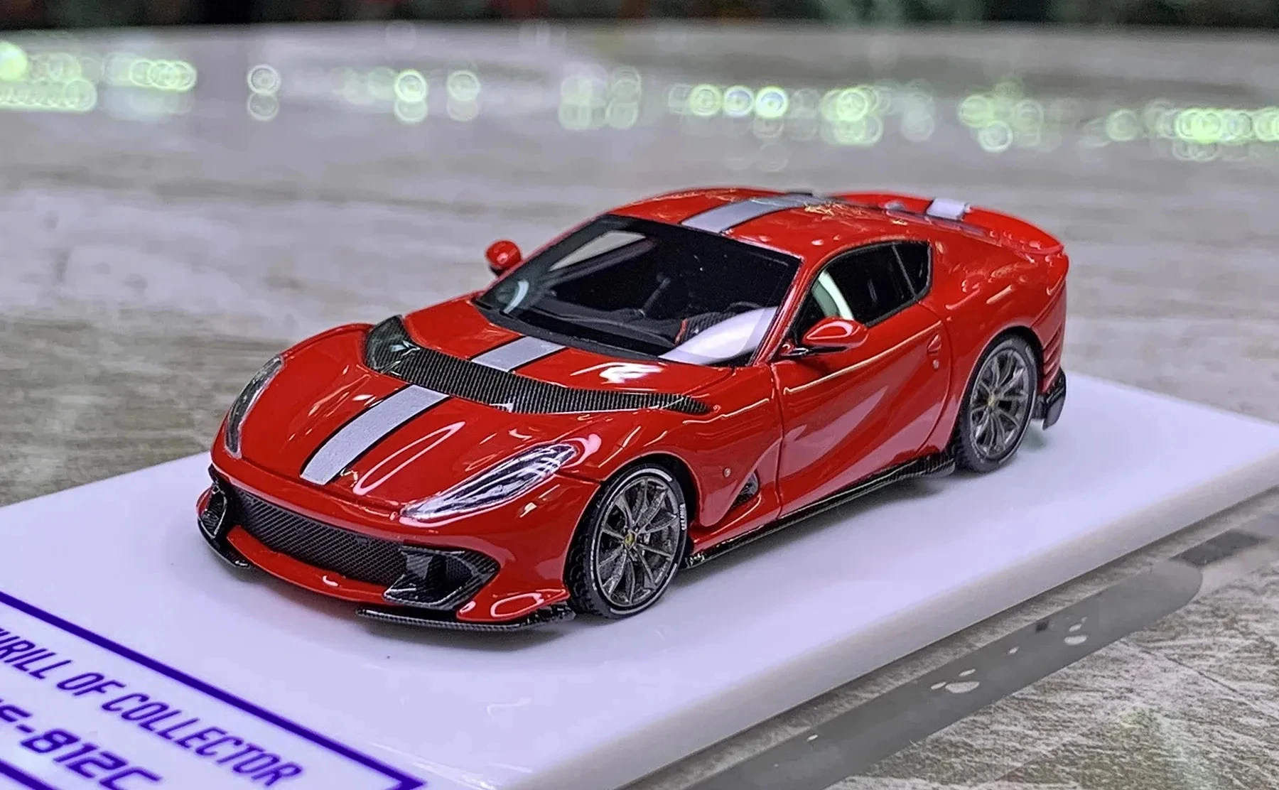 レジン製 1/64 812スーパーファスト 1:64 812 superfast 812S resin model car - AliExpress