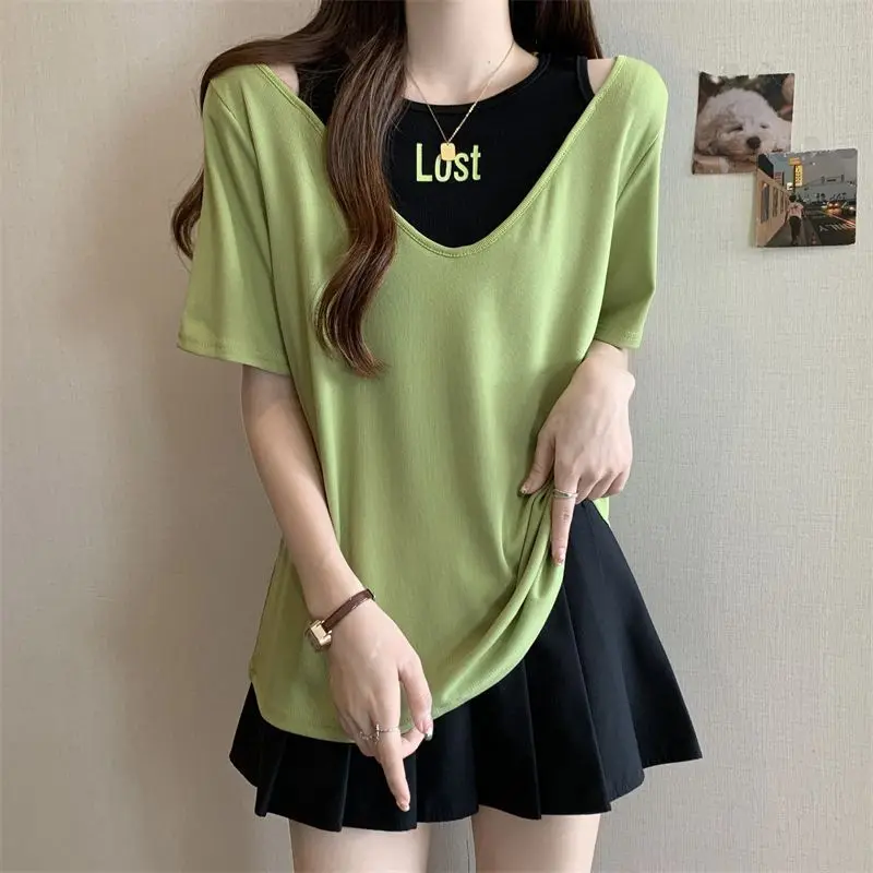 thumbnail image 1 of Tops de manga corta de dos piezas falsos de talla grande para mujer, camisetas holgadas con letras en contraste, ropa informal de verano nueva, 1 of 4
