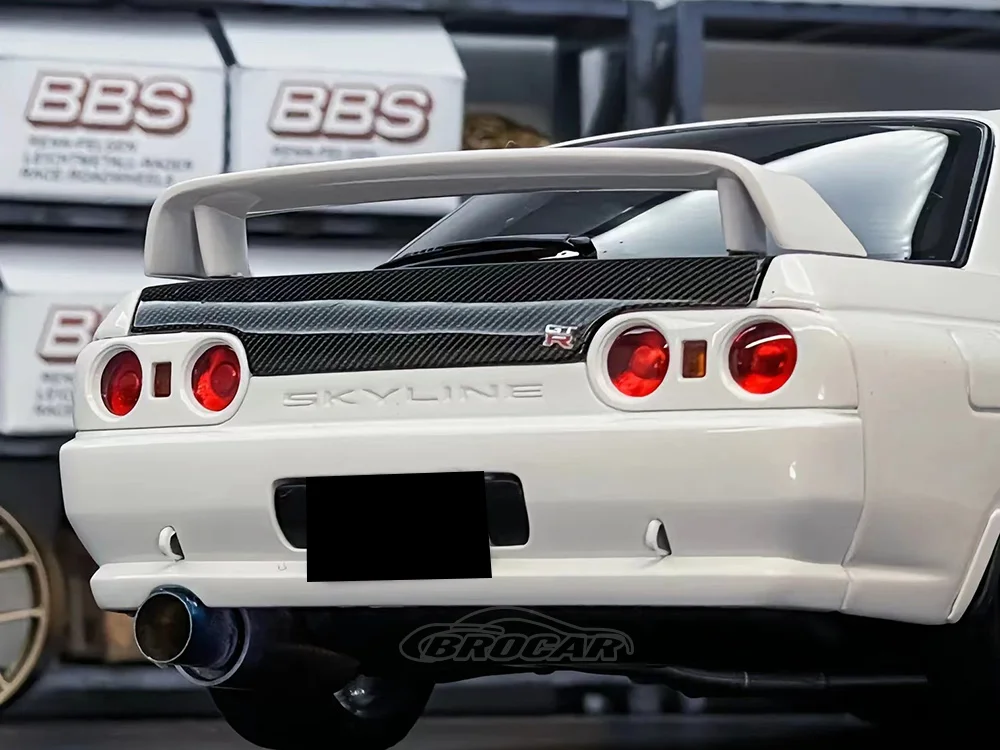 値下げ！日産　R32 GT-R純正？リアスポイラー BNR32 スカイラインGT-R 純正リアスポイラー BNR32 スカイラインGT-R