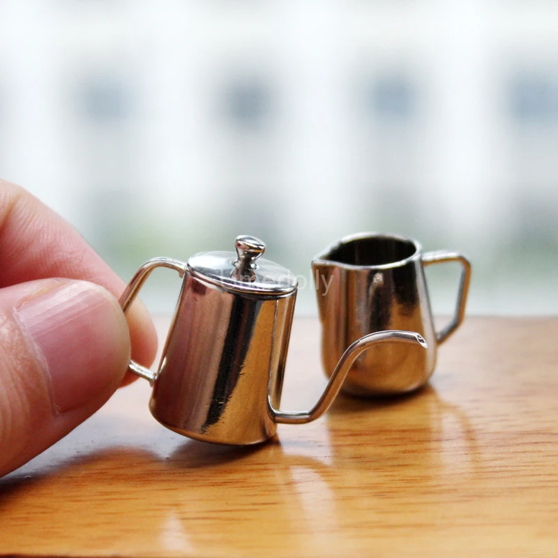1PCS Metal 1:12 Scale Miniature Dollhouse Pitcher Mini Coffee Pot for Barbies Doll Food Kitchen Accessories Toy
