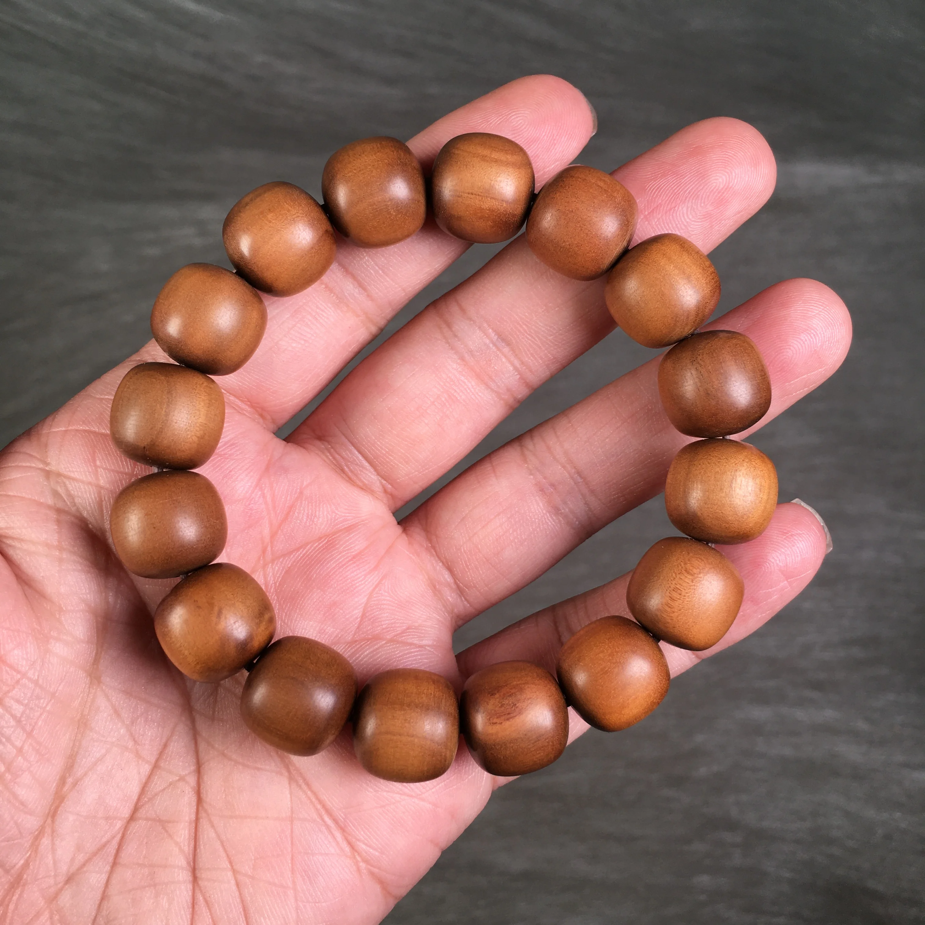 

Pure Natural Indian Old Sandalwood Bracelet Old Beads Barrel Beads Men's and Women's Buddha Beads Handstring Fragrance Forever
