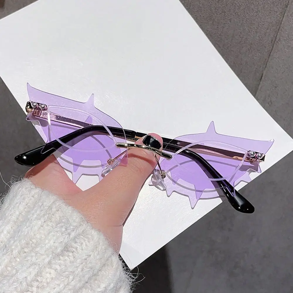 ��Ű ��Ƽ ���� ���۶�, �ػ� �� ������ũ ���۶�, ���� Y2k ���۶�, ���� ���� �����Ӹ��� ƾƼ�� ����