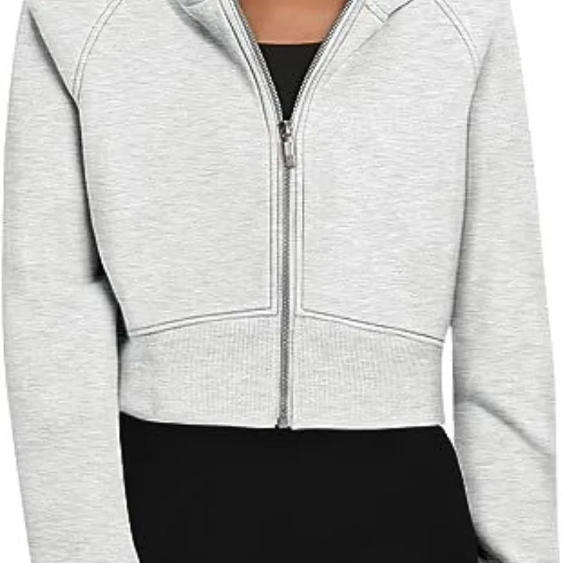 Autumn and Winter Women's Solid Color Hooded Zipper Short Loose Fitting Plush Long Sleeved Sweater Fashionable Elegant Tops