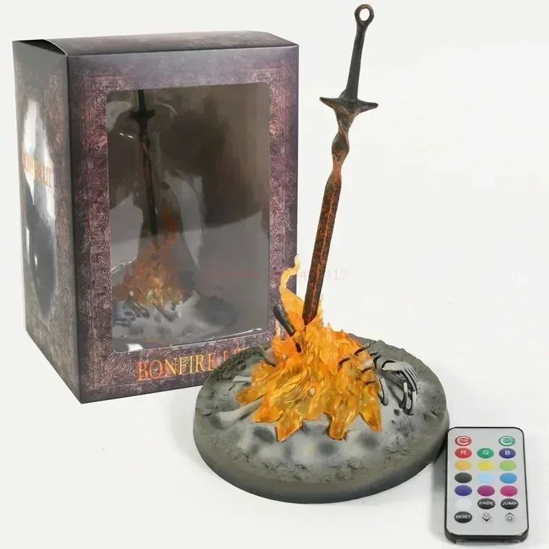 Anime Dark Souls Figure Fire Incandescente Spada Illuminazione A Led Falò Illuminato Statua Illuminata Bagliore Spada Incandescente Modello Di Illumin