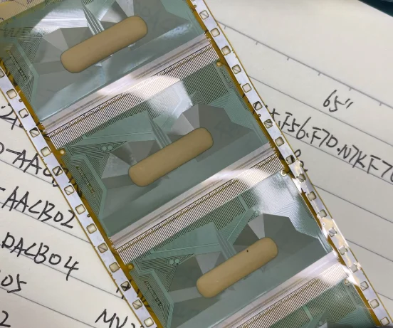 (2pcs) 오리지널 새 COF 탭 MT3232A-VC MT3222-VB MT3228-VJ MT3220A-VM MT3219-VA MT3128VD MT3222-VD S6CT921-56U