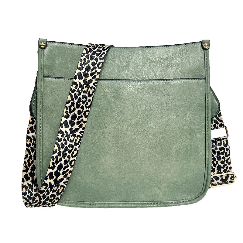 

Leopard Wide Strap Women Crossbody Bag Large Capacity PU Leather Shoulder Messenger Bags for Female Handbags Bucket Totes Bolsa