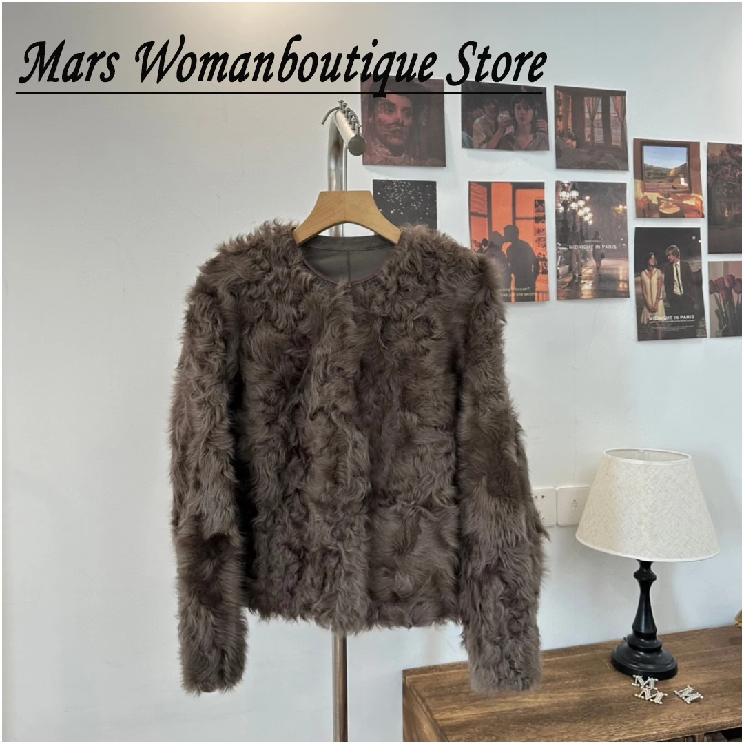 Рисунок 4 - Женское зимнее пальто из овечьего