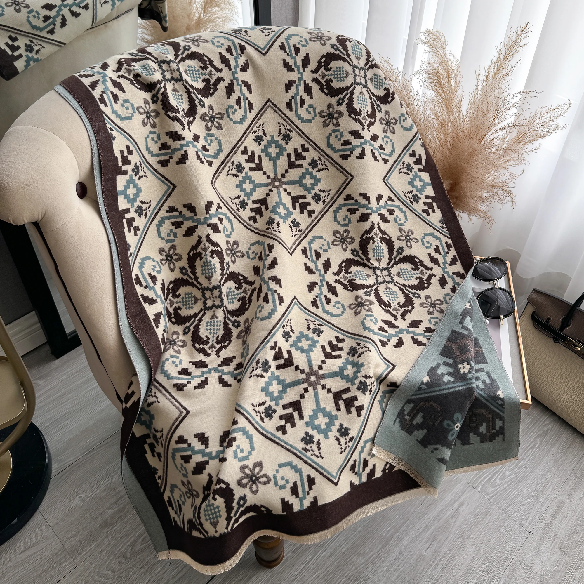 2024 Latest Design Winter Two-Sided Jacquard Cashmere Scarves High Quality Women Thicken Wrap Shawl Ladies Wool Pashmina Scarf