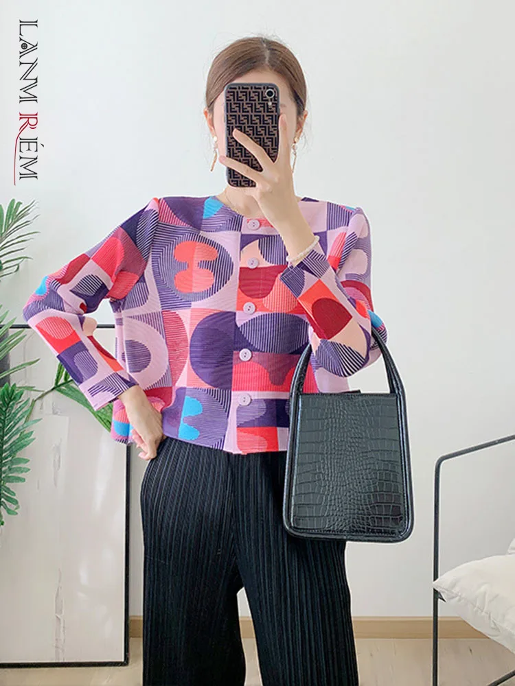 

LANMREM Loose Short Pleated Shirts For Women Round Enck Long Sleeves Single Breasted Color Contrast Female Fashion Top 2R9632