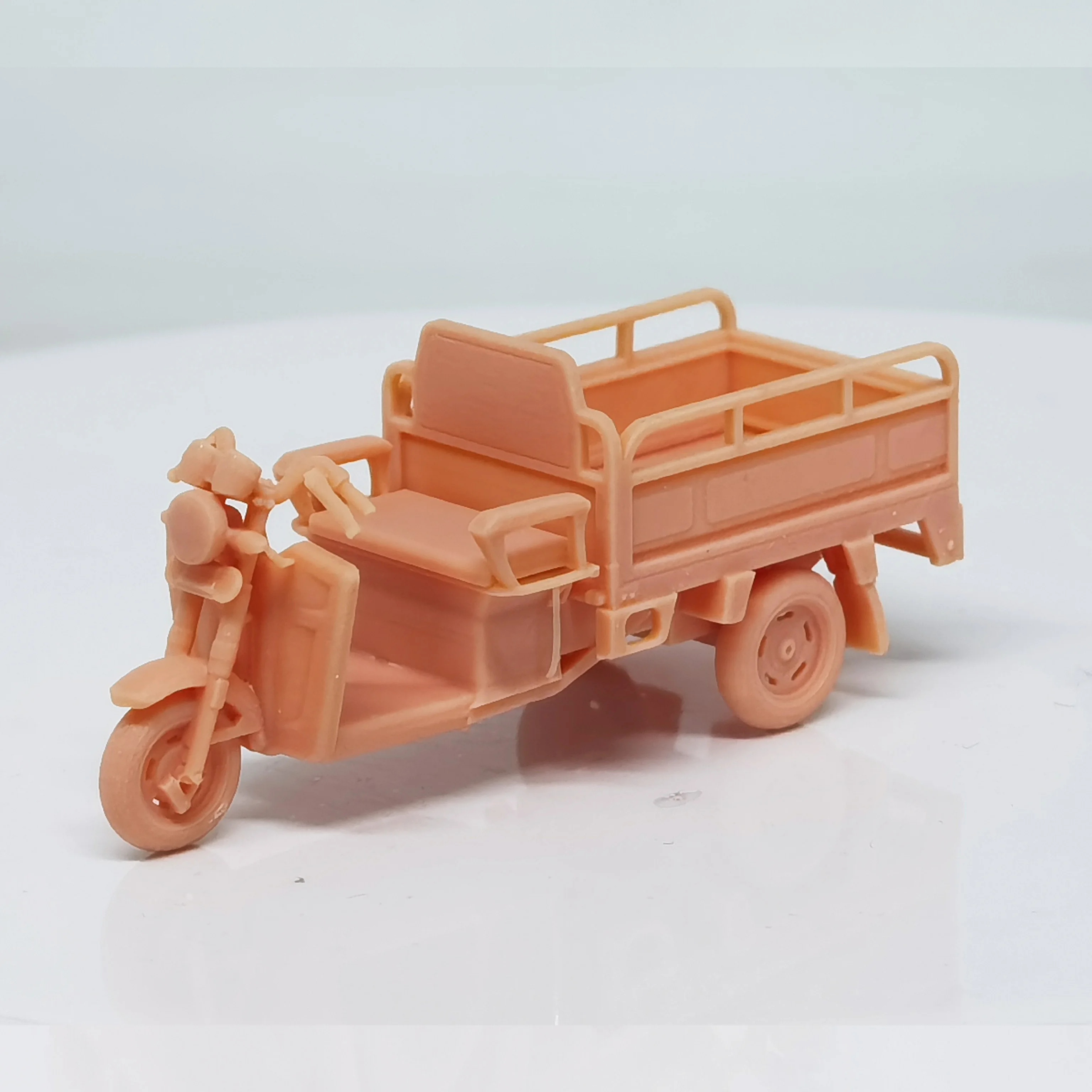 1pcs 1/64 Unpainted Resin pedicabs Moto 1:64 Car Garage Scene Uncolored Resin Garage Decoration One-Piece Simulation Scene Toy