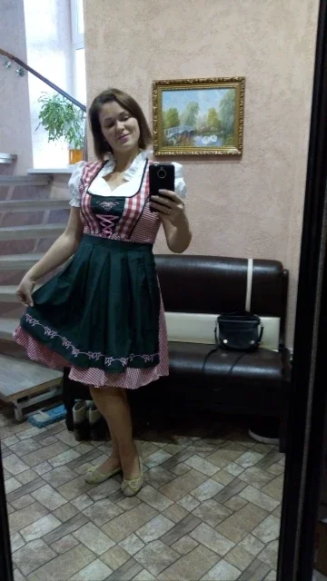 German Plaid Dirndl Dress Oktoberfest Costume for Adult Women Halloween Cosplay Fancy Party cosplay costume