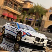 1:24 BMW 3.0 CSL Hommage R BMW M4 M6 Free Wheeling High Light Sport Racing Car Model Toy Diecast Metal Alloy Miniature Replica 2