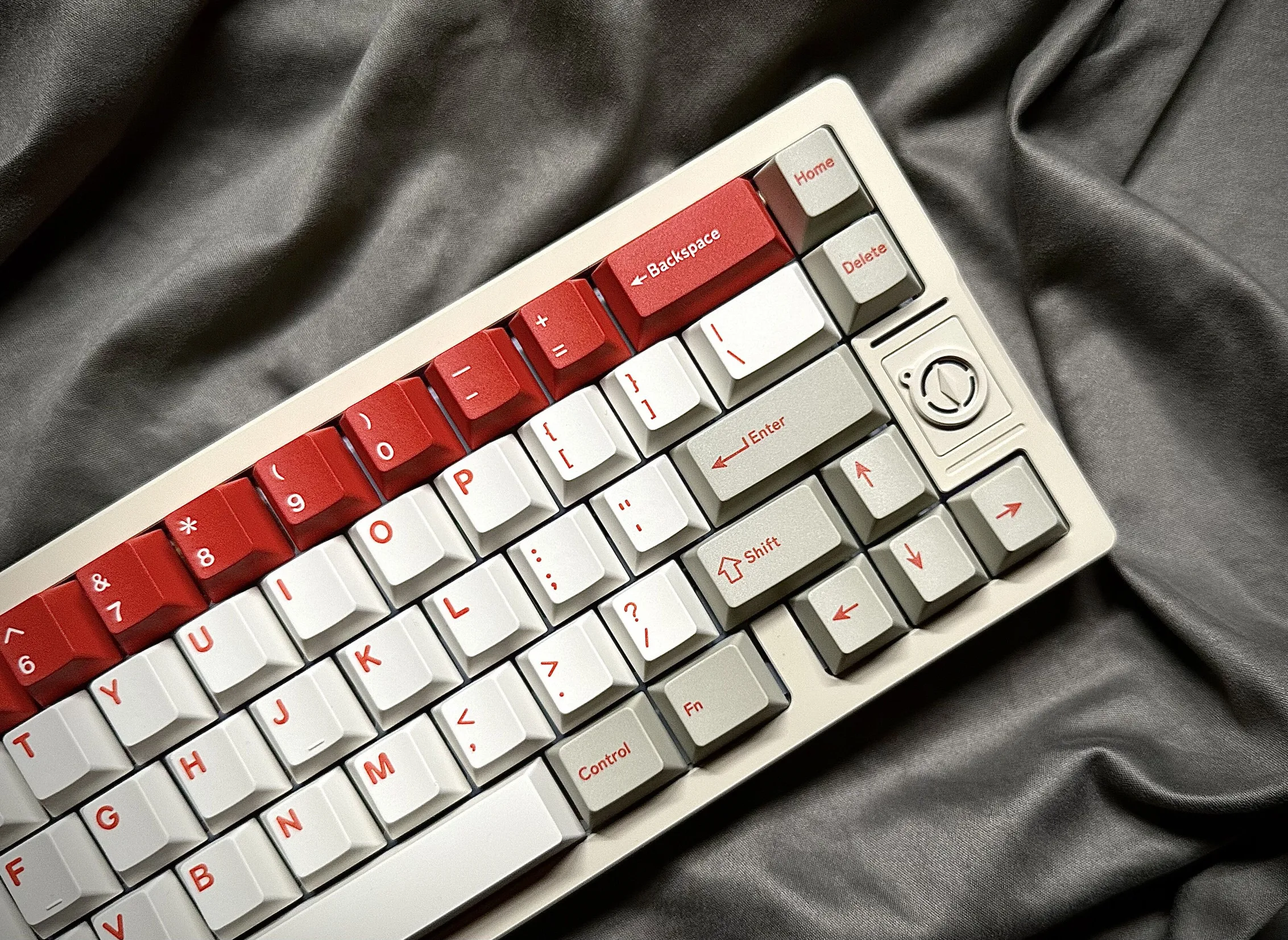 GMK red alert + 0G Number キーキャップ 自作キーボード GMK red alert + 0G Number キーキャップ 自作キーボード GMK