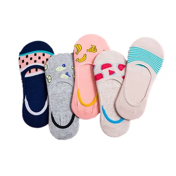 5 쌍 새로운 도착 여자 양말 재미 있은 과일 귀여운 행복한 실리콘 미끄러짐 Kawaii 봄 양말 보이지 않는 코튼 양말 34-40 Streetwear