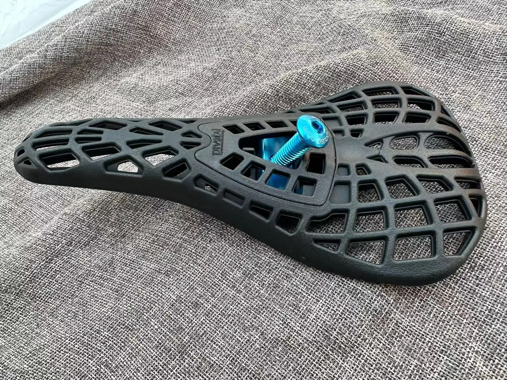 PS1.0 ttサドル　美品 Tioga spyderはbmx s-specシートサドルスーパーライト152g耐久性