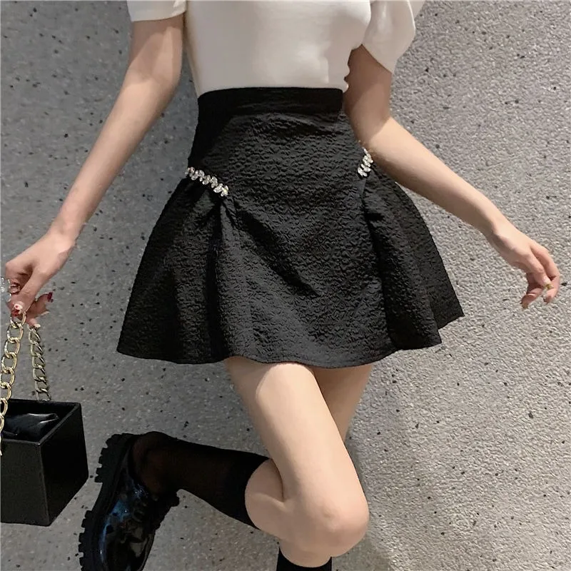 

Short Skirt Niche Irregular Diamond Embellished Skirt Summer 2024 New High Waisted Slimming Fluffy A-line Skirt