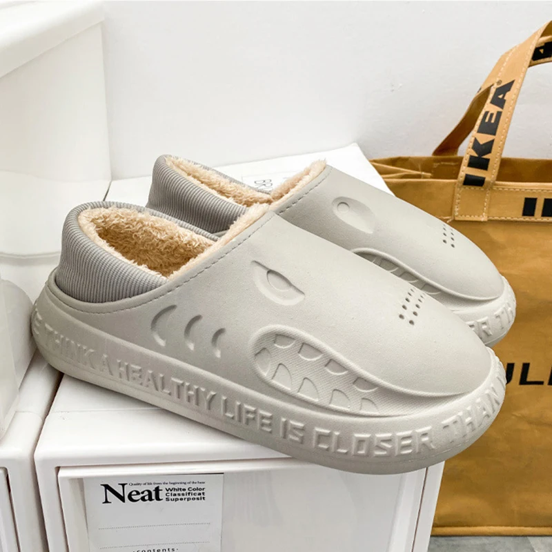 

Зимние мужские хлопковые тапочки, новинка 2024, нескользящая толстая подошва, домашняя обувь, уличные водонепроницаемые мужские Тапочки