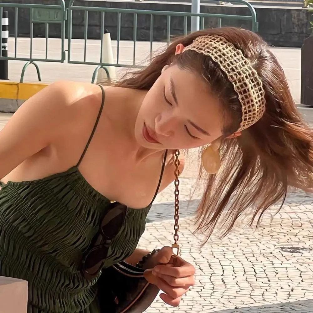 Wide-Brimmed Straw Headband Bohemian Hair Band Trendy Beach Headband For Women Hand-woven Hair Hoops Travel Holiday Headdress