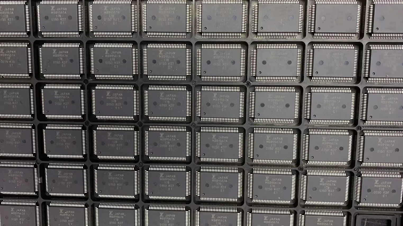 

MB89567A BOM matching / one-stop chip purchase original