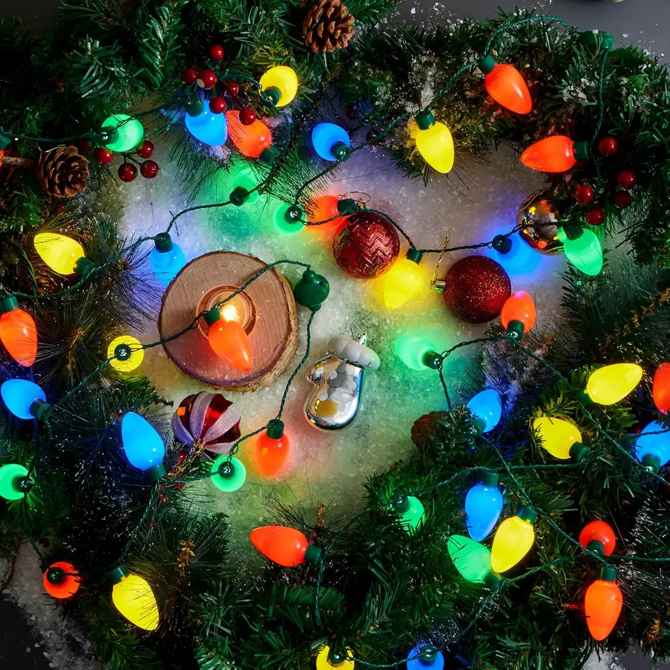 LED Light Up Christmas Bulb Necklace Set