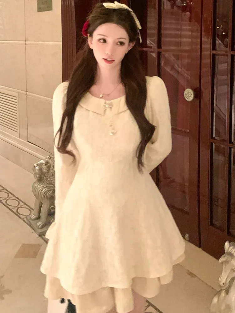 

кружевное мини - платье женское платье с длинными рукавами о воротник сшитое платье короткое платье сладкий стиль вечеринка день рождения модное платье осеннее новое