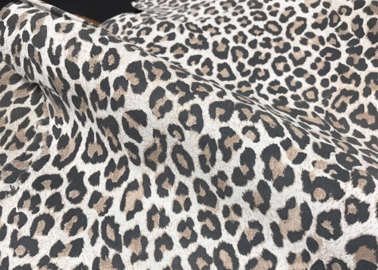이탈리아 레오파드 무늬 풀 그레인 양가죽 두께 0.8mm, 3.5-4.5 SF