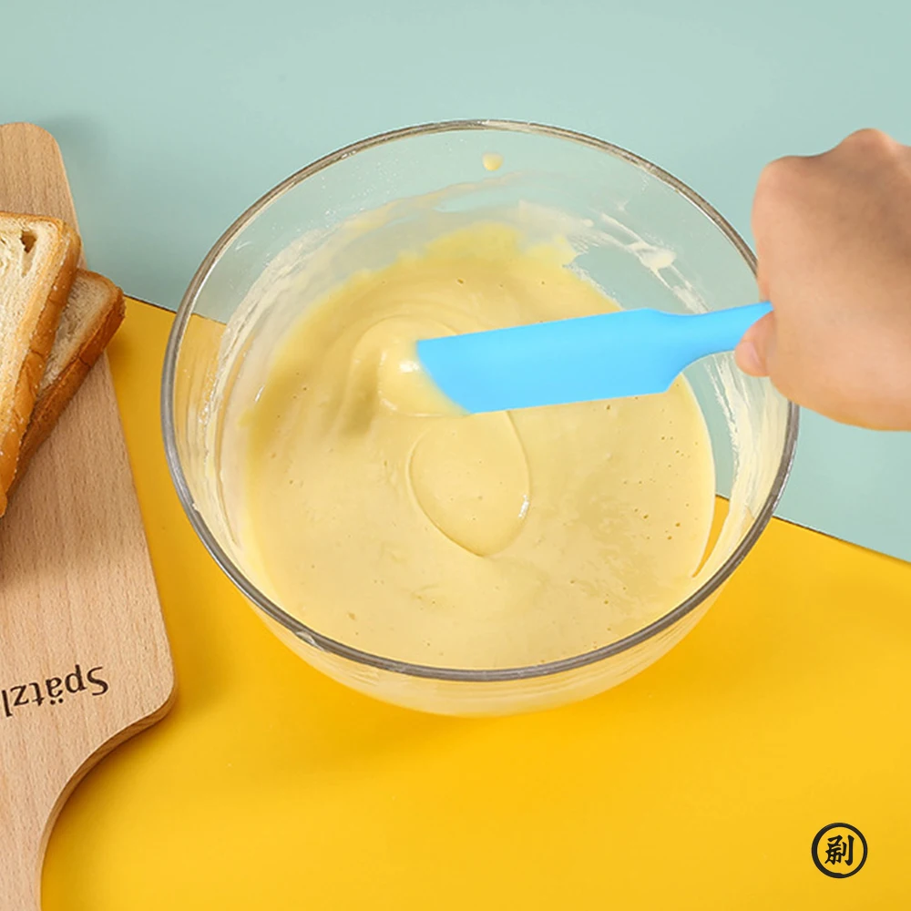 Food Grade Silicone Cream Scraper Household all-in-one Long Cake Spatula Heat-resistant Kitchen Baking Tool - Detail 3