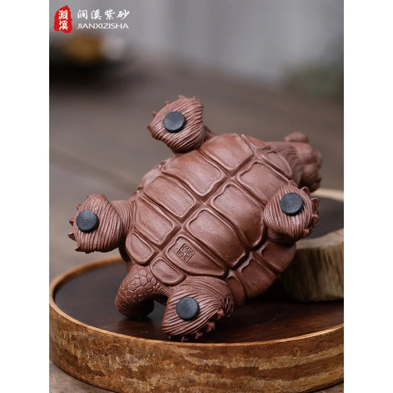 Рисунок 5 - Чайный сервиз Qianxi Yixing с изображением питомца