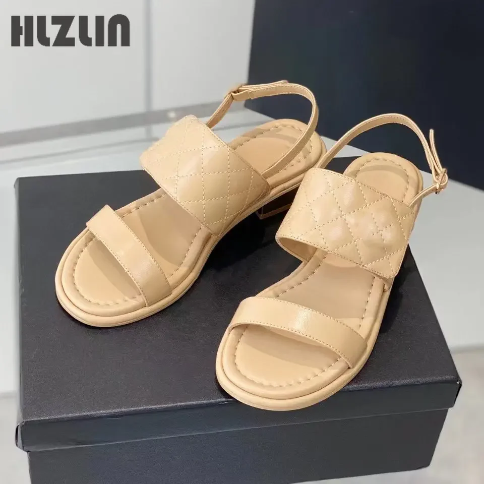 

2023 New Style Ladies' Roman Shoes with Open Toes and One-Word Buckle Chunky Heeled Ringer Patent Leather Platform Sandals Women