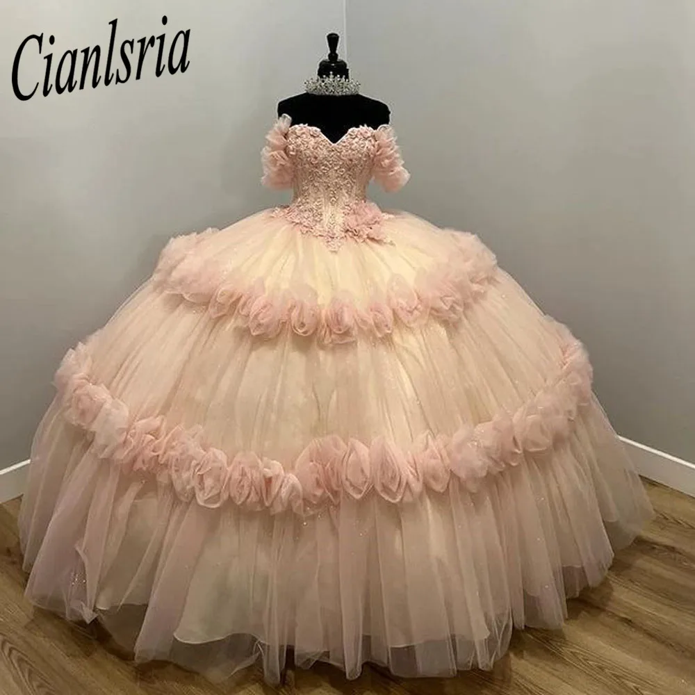 

Quinceanera Dresses With Pink Lace Appliques Beading Ball Gown Off Shoulder 15 years dress Sweet 16 Prom Gowns 2023