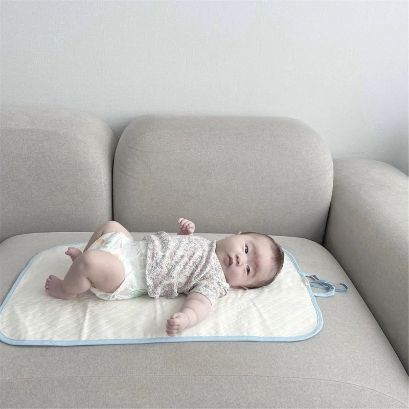 Travel Change Mat Diaper Changing Pad Portable Infant Newborn Strong Absorbent Bowknot Sheet Bed Pad Baby Essential
