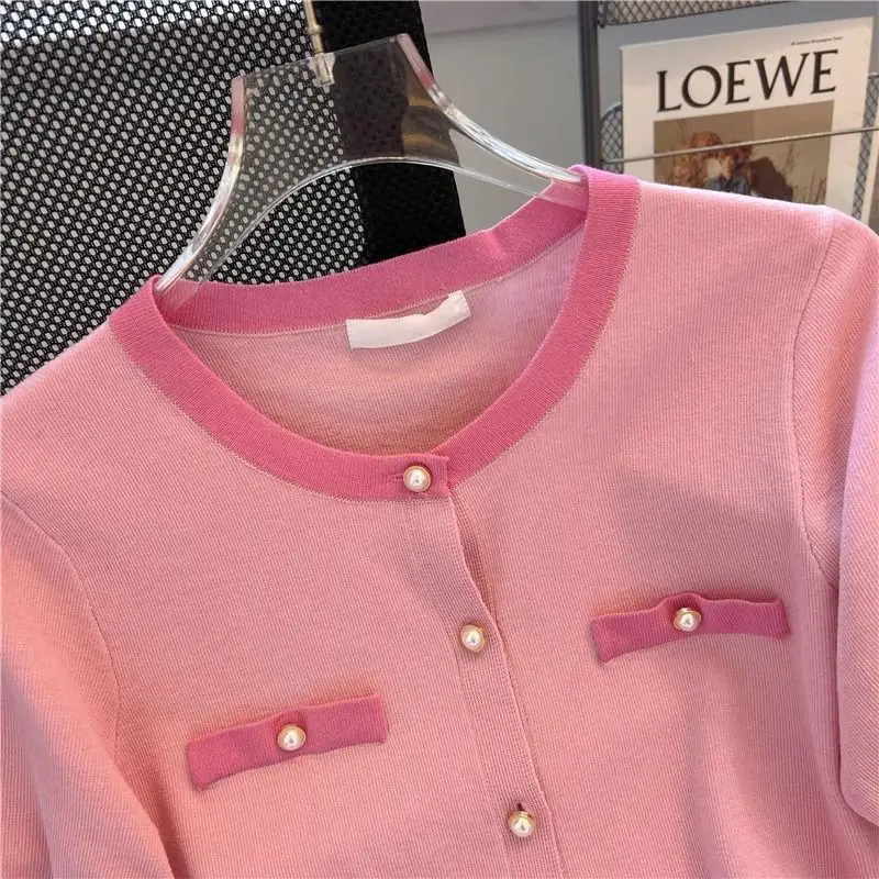 Рисунок 3 - Женский трикотажный кардиган на пуговицах