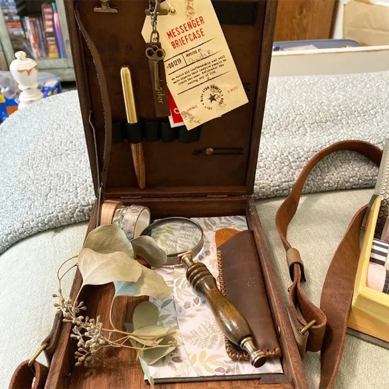 Painter Messenger Bag Portable Wooden Box with Latch Art Creation Sketch Easels Writing Stand Painting Brushes Holders Organizer