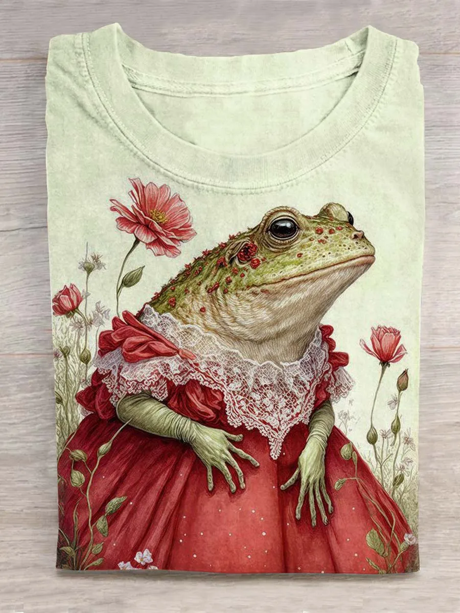 

Cute Frog Wears A Vintage Dress Art Print Casual T-shirt