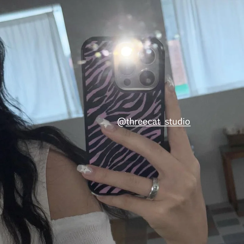 Korean Sweet and Spicy Girl with Zebra Stripes Phone Case - Y2K Classic Design Cover