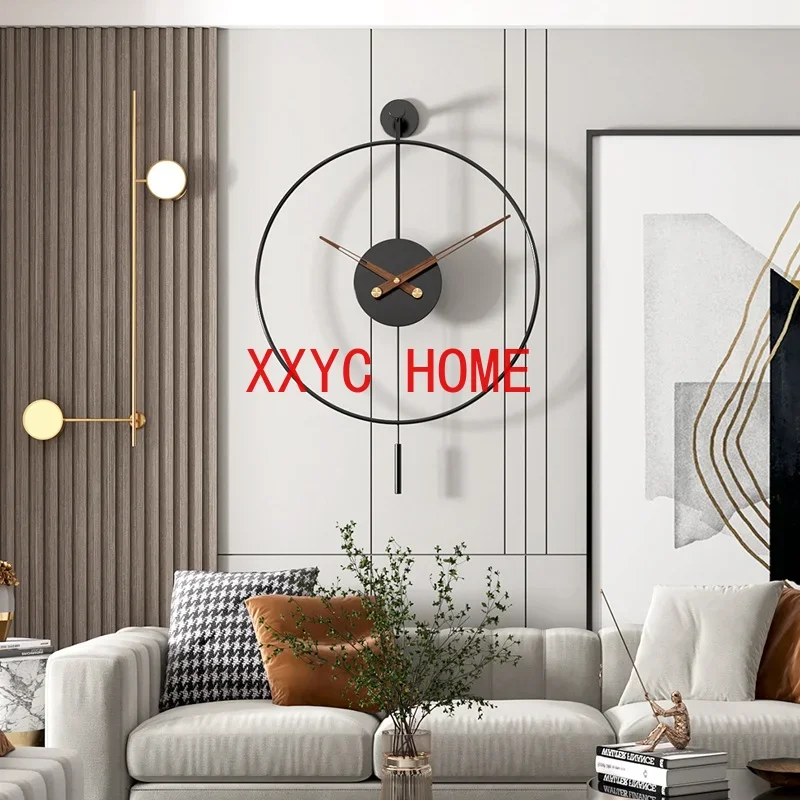 

Metal Minimalist Wall Clock European Automatic Swing Decorative Clock Creative Round Wall Watch Living Room Silent Quartz