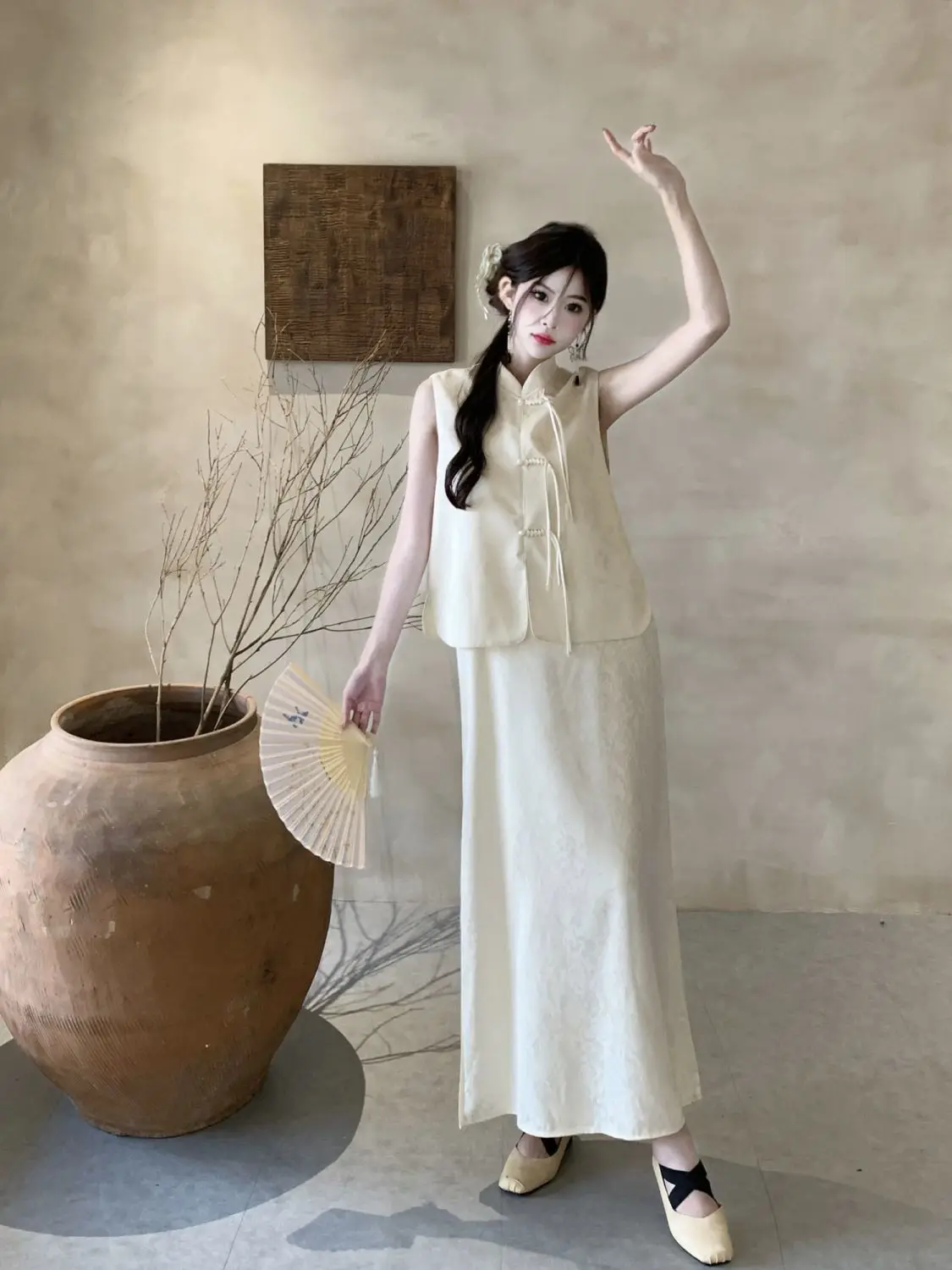 Spring/Summer Set Women's Pan Buckle Standing Neck Tank Top Elegant and Fashionable Strap Dress Women's Two Piece Set
