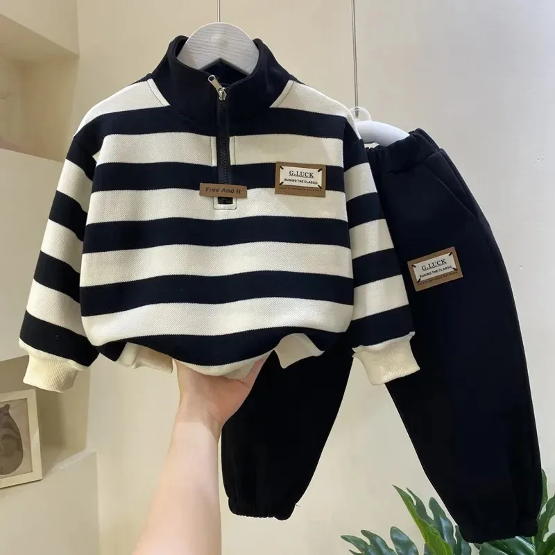 

Boys' Autumn Set 2024 New Fashion Boys Handsome Striped Sweater Pants Children's Baby Casual Two Piece Set
