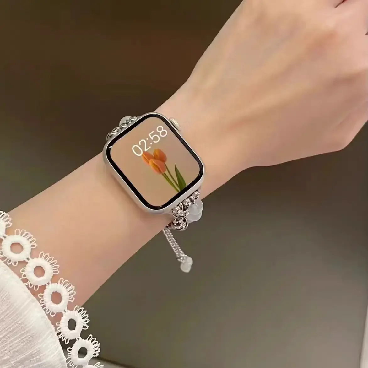 รูปสินค้า ลูกปัดโลหะ ดีไซน์สวย สำหรับ Apple Watch Band