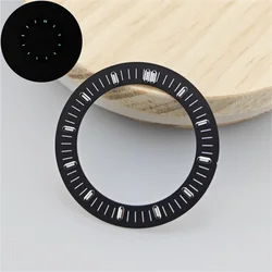 Hollow Dial Circle with Green Luminous Watch Accessories and Pins, 31mm (Black)