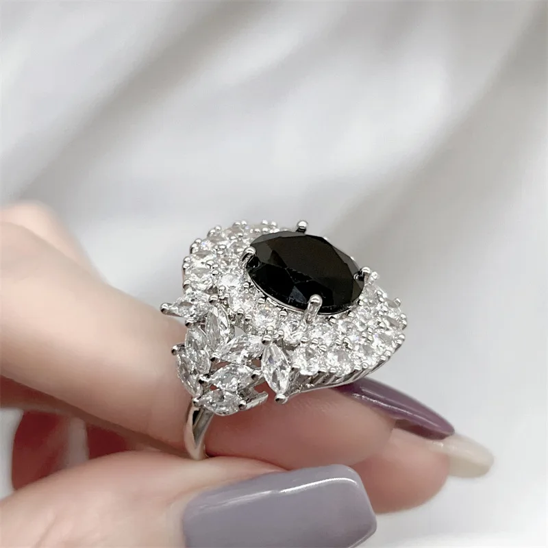 Vintage Cluster Black Round Stone Cocktail Rings for Women Party