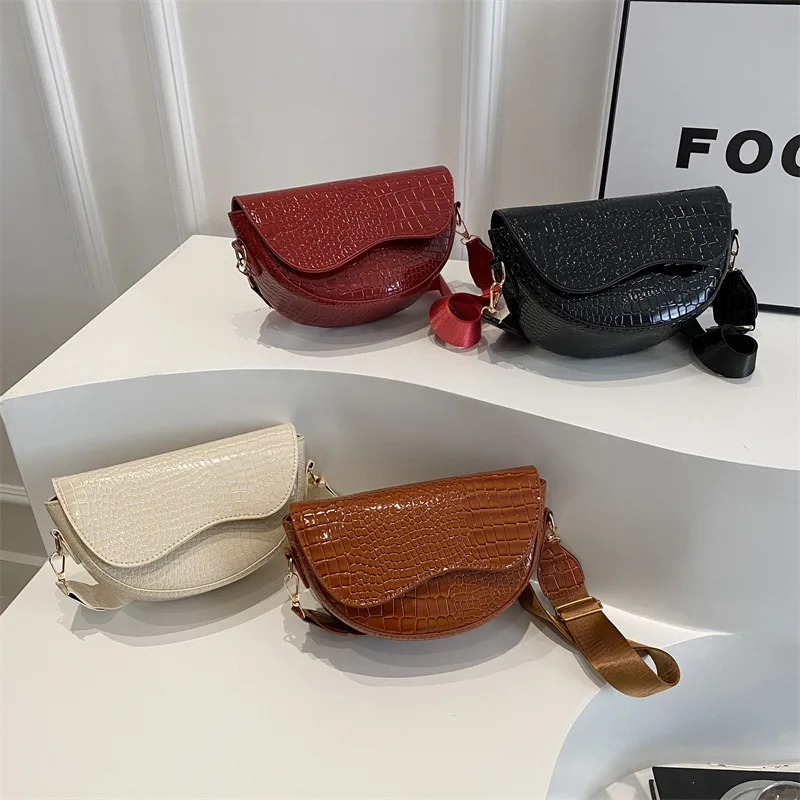 French niche handbag female new texture crossbody retro saddle bag fashion niche shoulder bag luxury for women