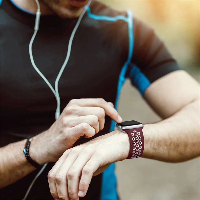 Premium Sport Silicone Strap for Apple Watch - Sleek and Comfortable Design