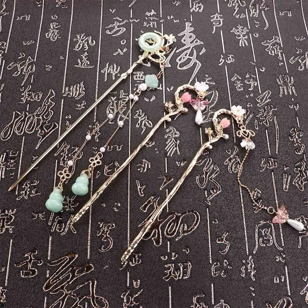 Description Picture 4 of itemElegant Vintage Tassel Bridal Flower Pendent Pearl Women Hair Sticks Chinese Hair Fork Hair Clip Korean Hanfu Hairpins