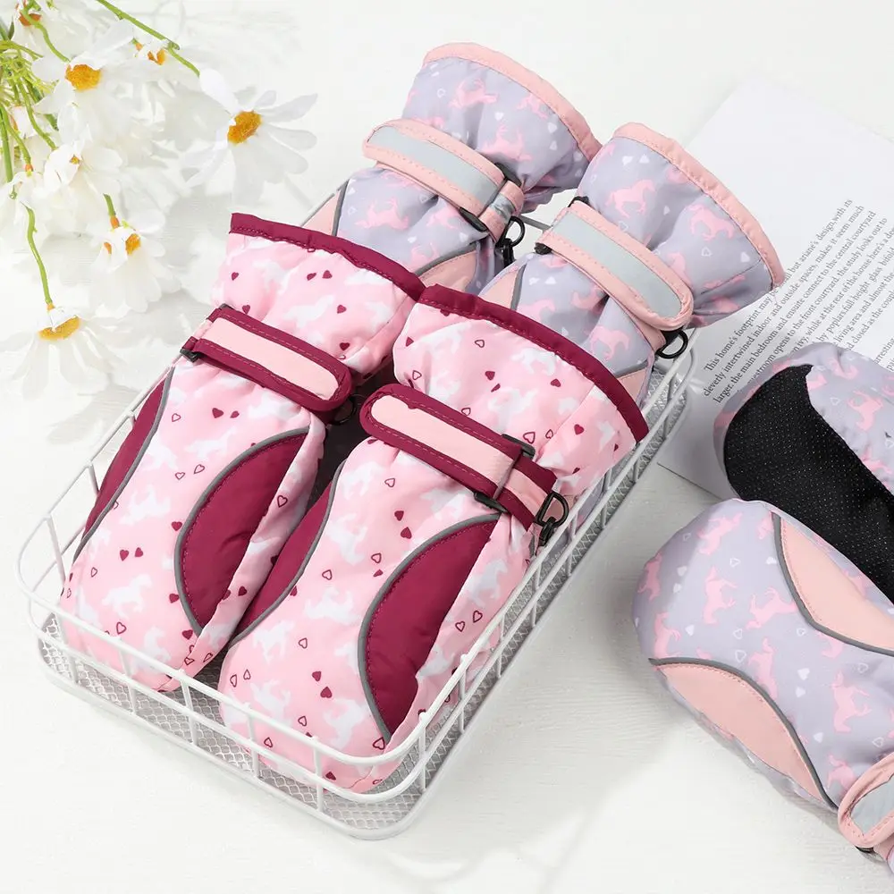

New Winter Children Ski Gloves Fashion Snow Snowboard Windproof Waterproof Mitten Outdoor Thicken Warm Winter Must