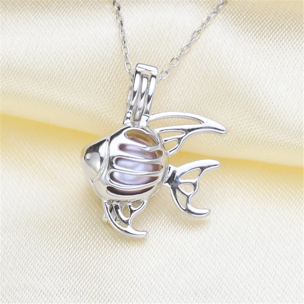 

DIY Pearl Accessories S925 Silver Perforated Pearl Jade Pendant with Gold Fish Style and 8-10mm Beads