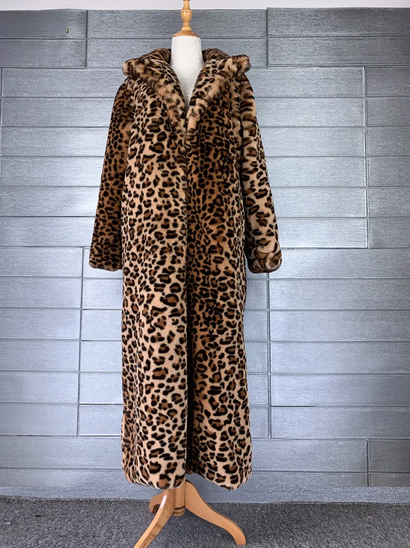 M-5XL Winter Warm Open Stitch Loose Turn-down Neck Plush Cloak Women Faux Fur Leopard Cardigan Ladies Thick Overlength Coat